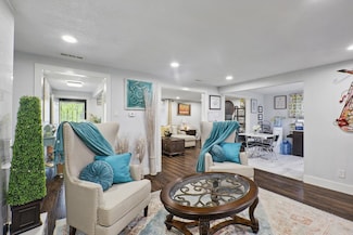 9315 Renova Dr, Dallas, TX 75227