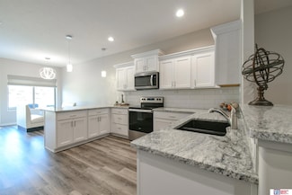 9861 Keystone Dr, Lincoln, NE 68516