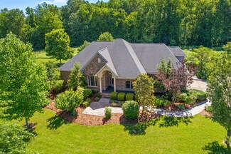 3693 Glen Raven Rd, Cedar Hill, TN 37032