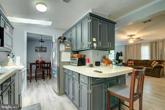 2800 Wakefield St, Colonial Beach, VA 22443