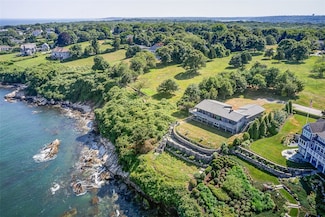 727 Boston Neck Rd, Narragansett, RI 02882