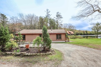 4 Gerald Dr, Newbury, NH 03255