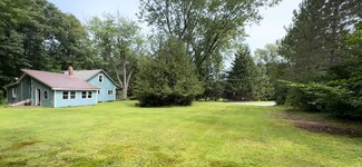 109 State Park Rd, Naples, ME 04055