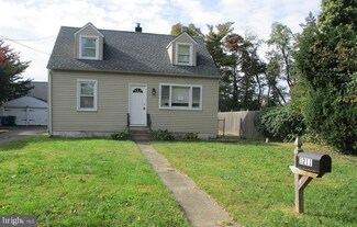 1211 Newport Rd, Bristol, PA 19007
