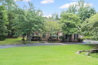 9245 Ellen Davies Dr, Memphis, TN 38133