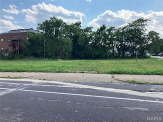 1522 Benton St, St. Louis, MO 63106