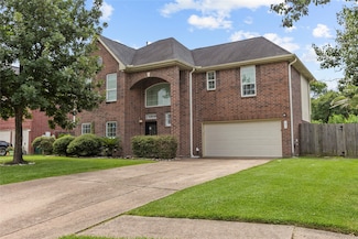 1011 Highland Woods Dr, Highlands, TX 77562