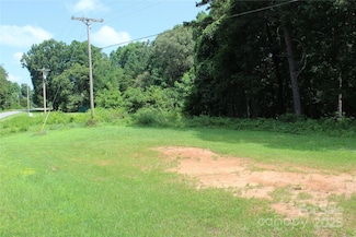 7220 Little Mountain Rd, Sherrills Ford, NC 28673
