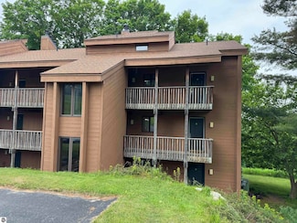 4673 N Crossover Dr Unit 562, Bellaire, MI 49615