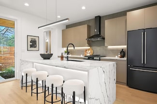 1409 Deloney St Unit 2, Austin, TX 78721