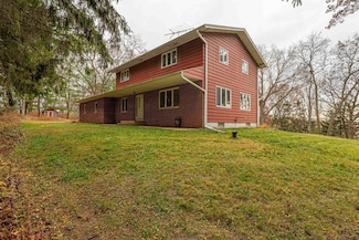 6689 Purcell Rd, Belleville, WI 53508