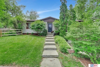 3521 Wildbriar Ln, Lincoln, NE 68516