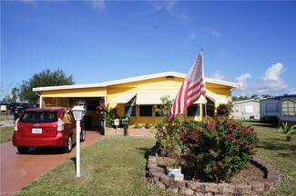261 Sugarloaf Ln Unit 158, Naples, FL 34114