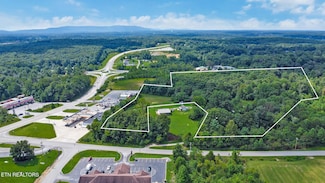 2528 E First St, Crossville, TN 38555