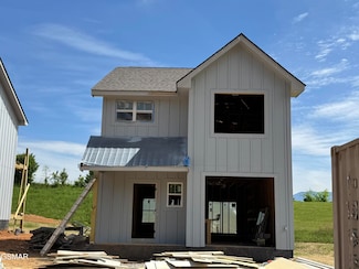 904 Lacy Ct, Sevierville, TN 37862