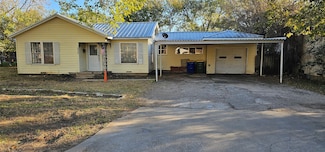 1028 E Walnut St, Hillsboro, TX 76645