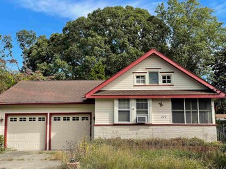 229 W Oakcrest Ave, Northfield, NJ 08225