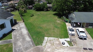 5188 Highland Dr, Marrero, LA 70072
