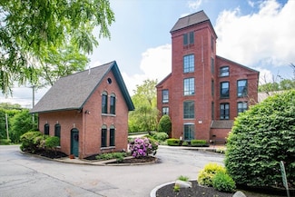14 Sanford St Unit 17, Medway, MA 02053