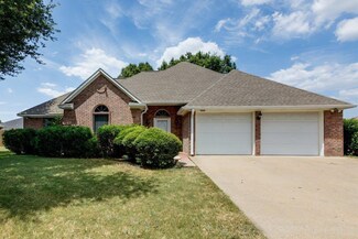 1420 Buckingham Ln, Kaufman, TX 75142