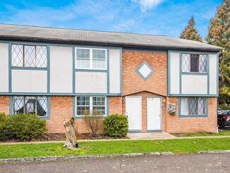 1939 Slaton Ct Unit 1939, Columbus, OH 43235