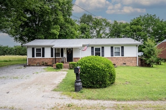 212 Decatur St, Shelbyville, TN 37160
