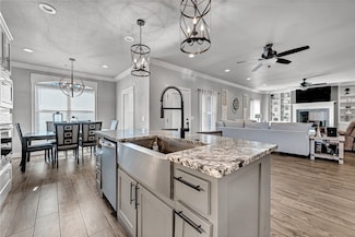 481 Whitcliff Dr, Cave Springs, AR 72718