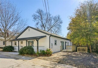 32 Pine St, Porterdale, GA 30014