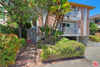 12735 Caswell Ave Unit 4, Los Angeles, CA 90066