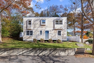 7 Windsor Dr, Plymouth, MA 02360