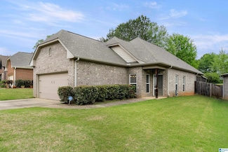 5524 Garden Valley Ln, Pinson, AL 35126