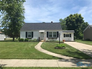 142 N Bell St, Bradner, OH 43406