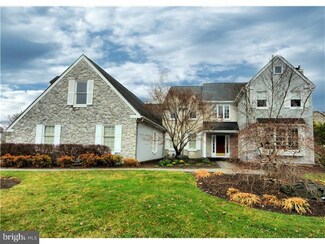 20 Tanager Ln, Cranbury, NJ 08512