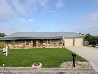 104 Nelson Dr, Comanche, TX 76442