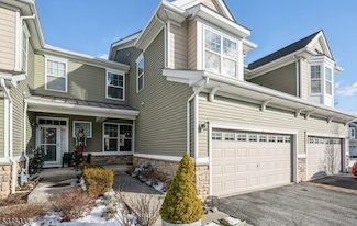 17 Alexanders Rd, Hackettstown, NJ 07840