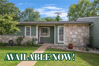 2800 Longmire Dr Unit 16, College Station, TX 77845