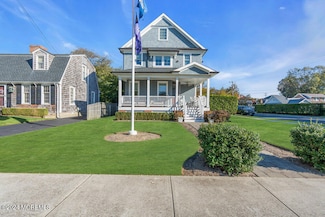 300 Salem Ave, Spring Lake, NJ 07762