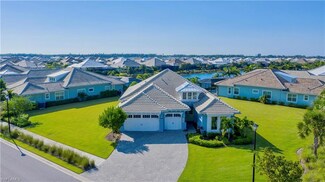 6399 Warwick Ave, Naples, FL 34113