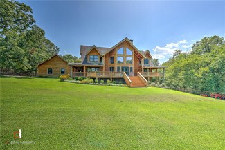 10677 Snavely Rd, Elm Springs, AR 72762