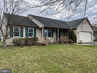 25 Springhouse Dr, Myerstown, PA 17067