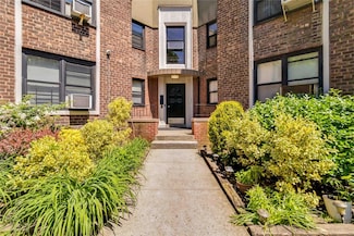 22-39 78th St Unit 2F, East Elmhurst, NY 11370
