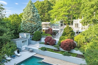 12 Poets Path, Wayland, MA 01778
