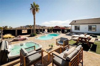 3773 Yucca Mesa Rd, Yucca Valley, CA 92284