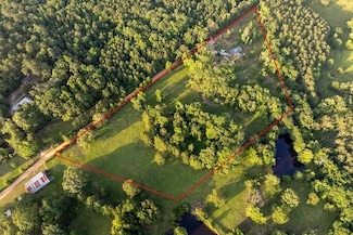 5332 County Road 1180, Kennard, TX 75847