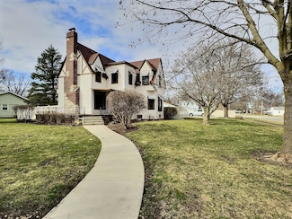 114 E Iroquois St, Kentland, IN 47951