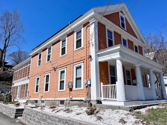 90 Mechanic St, Fitchburg, MA 01420