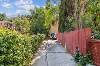 4804 Excelente Dr, Woodland Hills, CA 91364