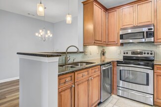 1600 Long Grove Dr Unit 221, Mount Pleasant, SC 29464