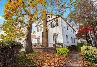 7 Roosevelt Terrace, Bayonne, NJ 07002