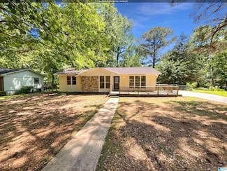 5024 Oak Leaf Cir, Adamsville, AL 35005